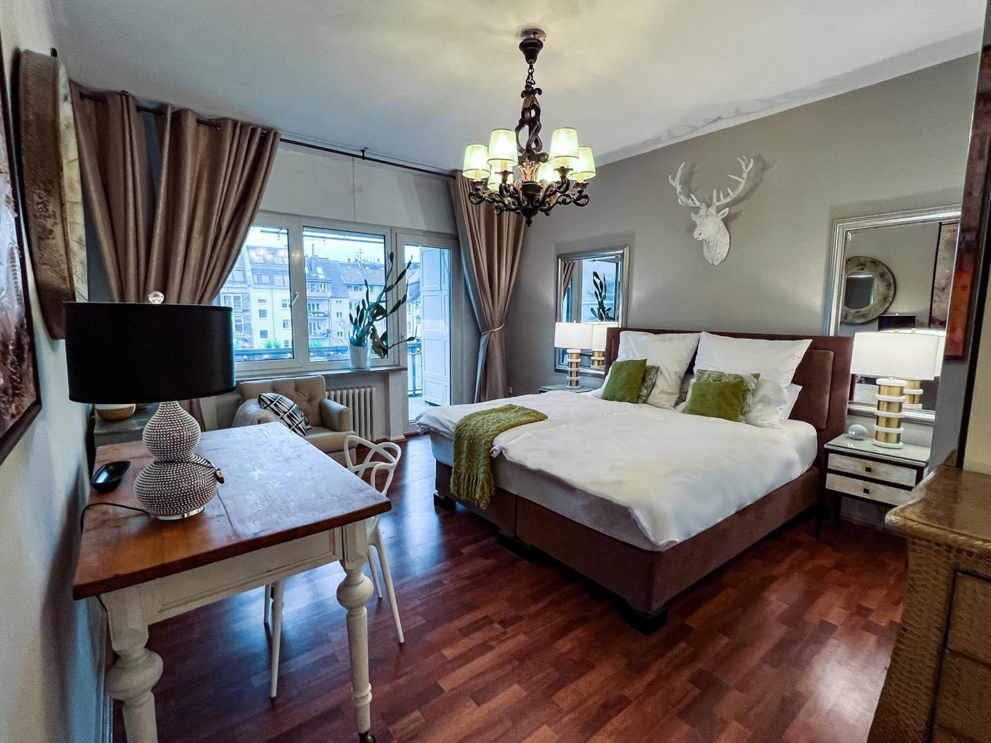 Big, Central And Charming Apartment On Schaafenstrasse Кельн Екстер'єр фото